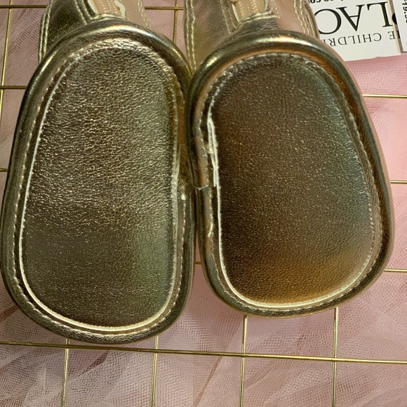 Infant Sandals Metallic Gold Sz 0-3 Months - Picture 3 of 4